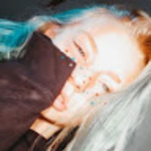 Meet your Posher, Abbi